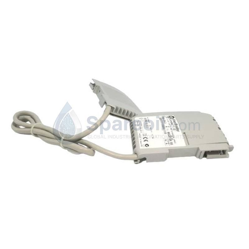 وحدات كابل التوسعة CompactLogix طراز 1769-CRL3 من Allen-Bradley